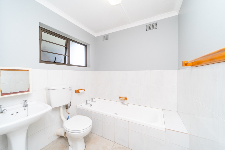 3 Bedroom Property for Sale in Beacon Bay Eastern Cape